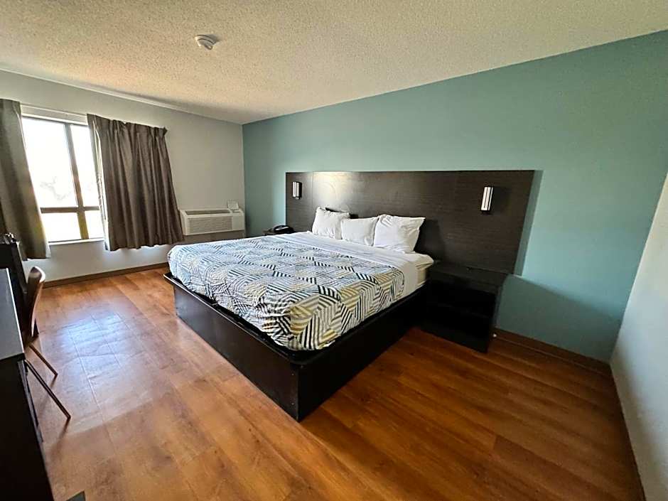 Motel 6-East Syracuse, NY