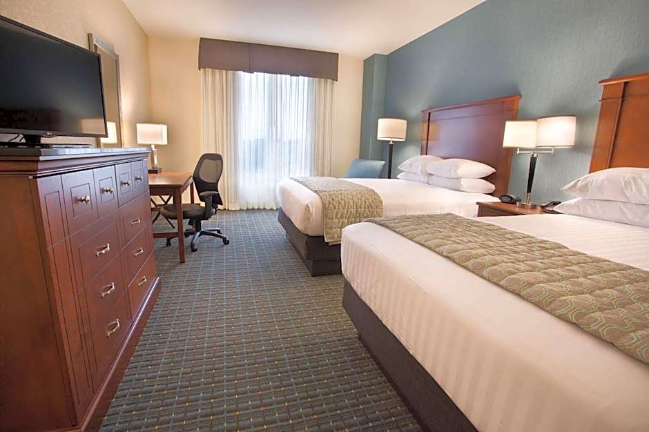 DRURY INN & SUITES BRENTWOOD