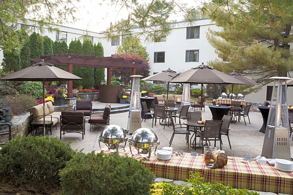 DoubleTree by Hilton Hotel Boston - Bedford Glen