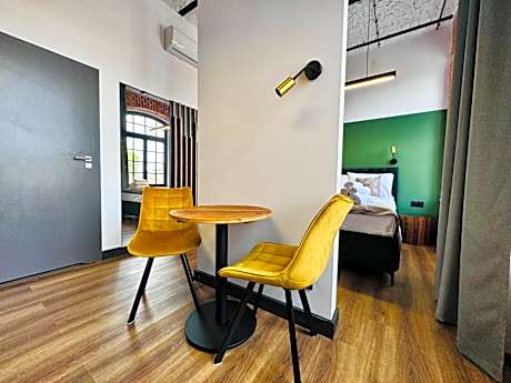 Standard Studio