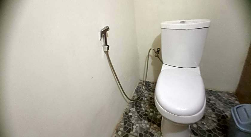 OYO 93766 Bunga Homestay Near Taman Lembah