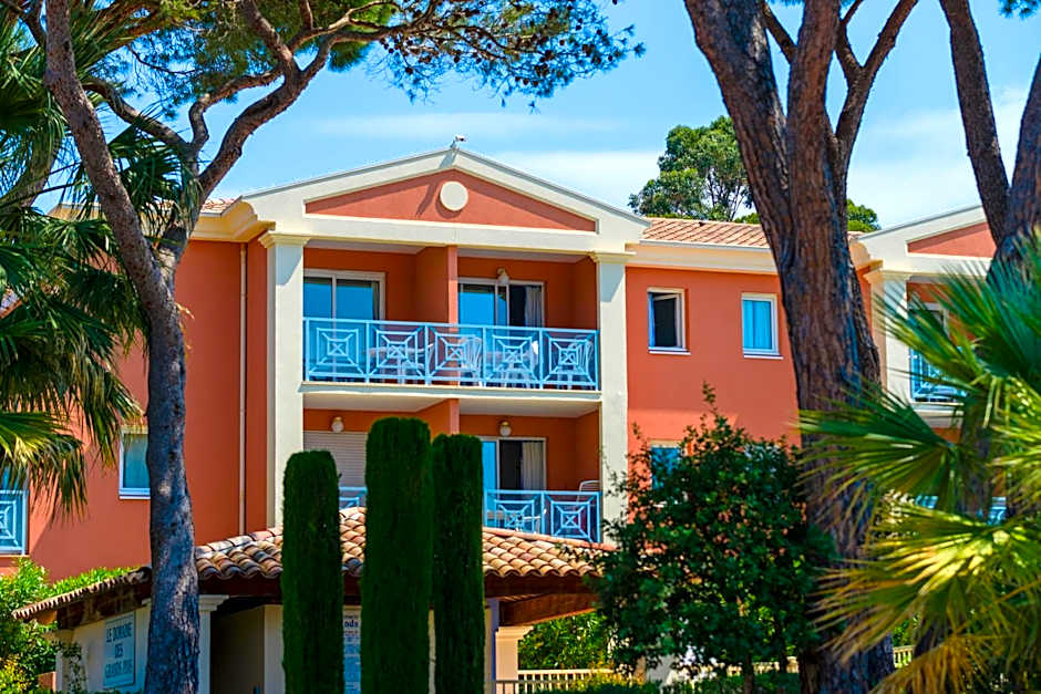 Lagrange Vacances Le Domaine des Grands Pins