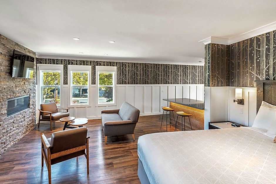UpValley Inn & Hot Springs, Ascend Hotel Collection 