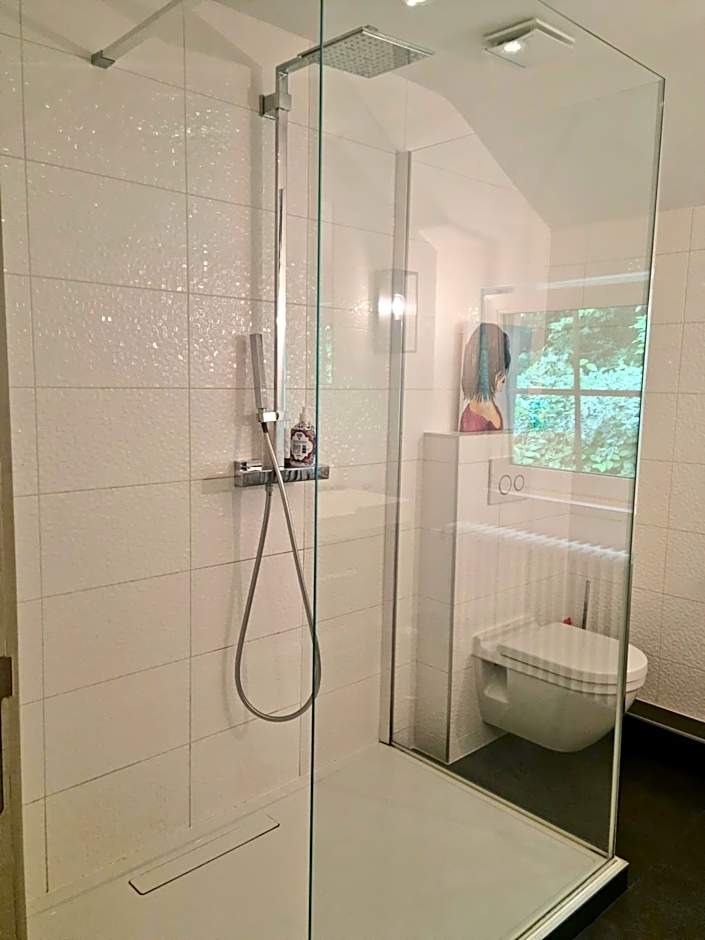 Photo 1 of 5 of Suite