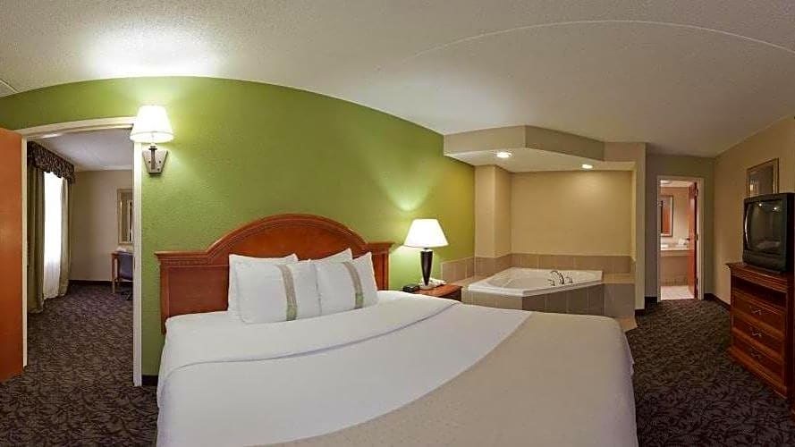 Holiday Inn Hotel & Suites Mansfield-Conference Center, an IHG Hotel