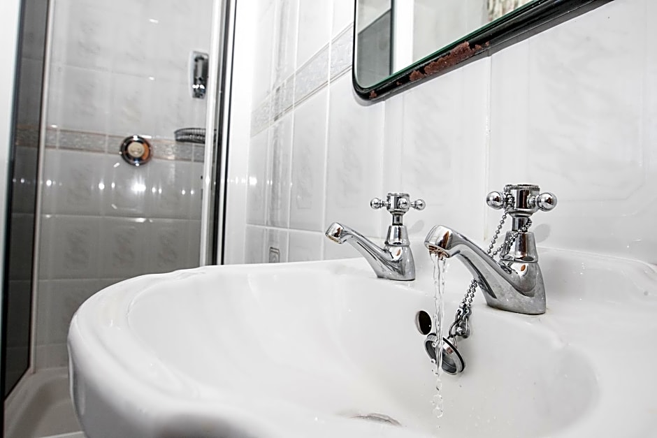 Ardmor Country House