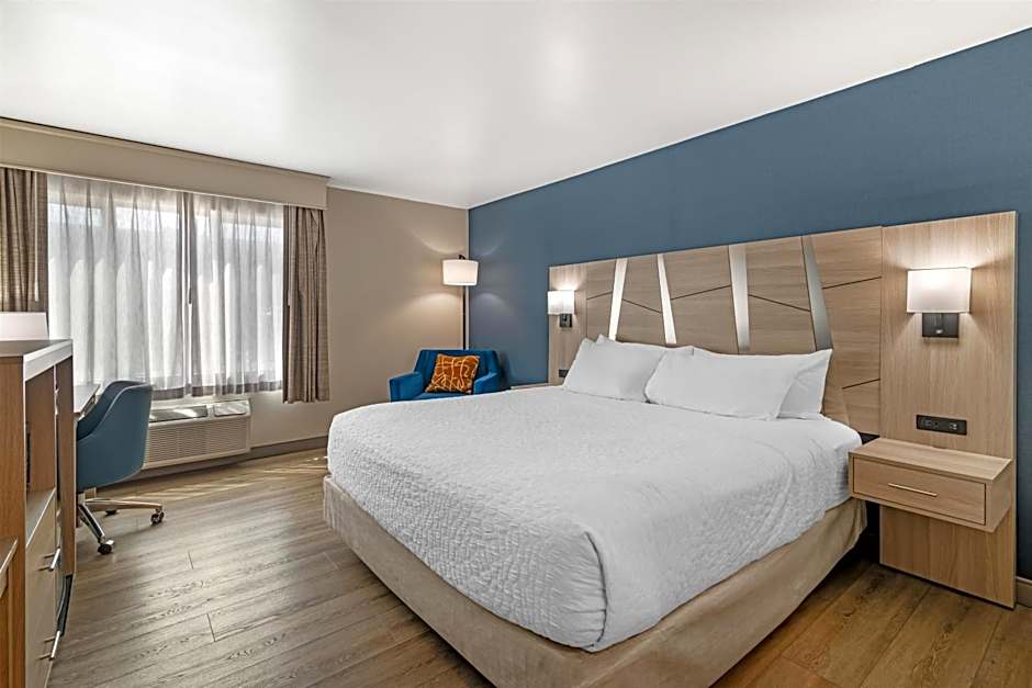 Best Western Plus The Inn At Hampton