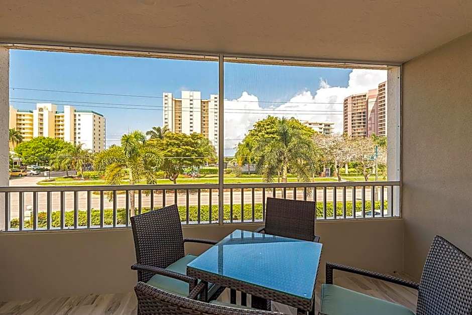 Marco Beach Vacation Suites