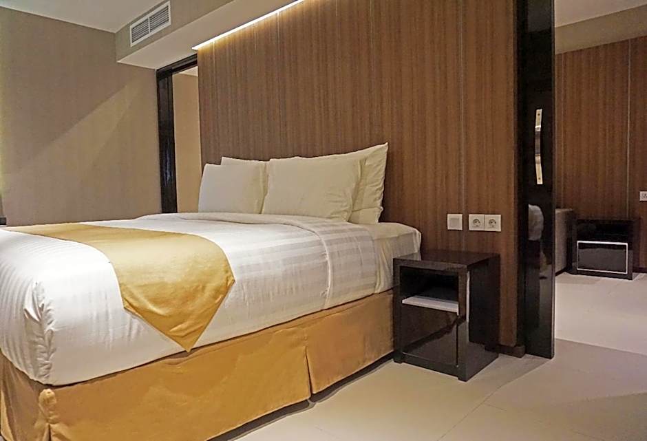 Photo 1 of 4 of Suite