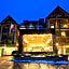 Pinnacle Hotel Whistler