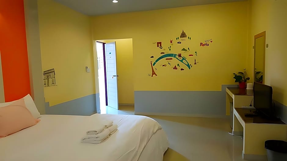 Jantima Place at Amphawa