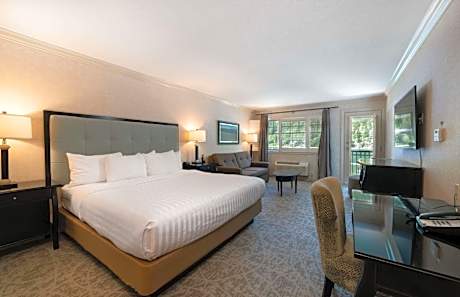 Prestige Lakeside Resort