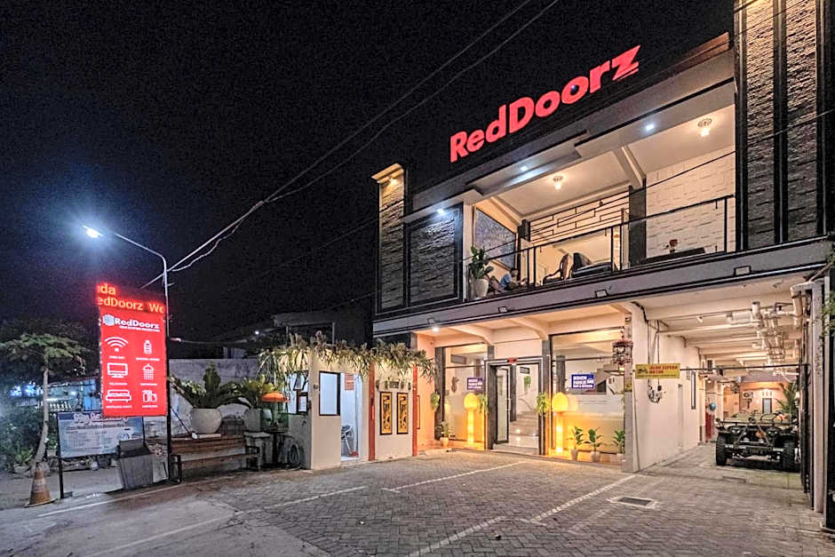 RedDoorz near Kampung Inggris Pare