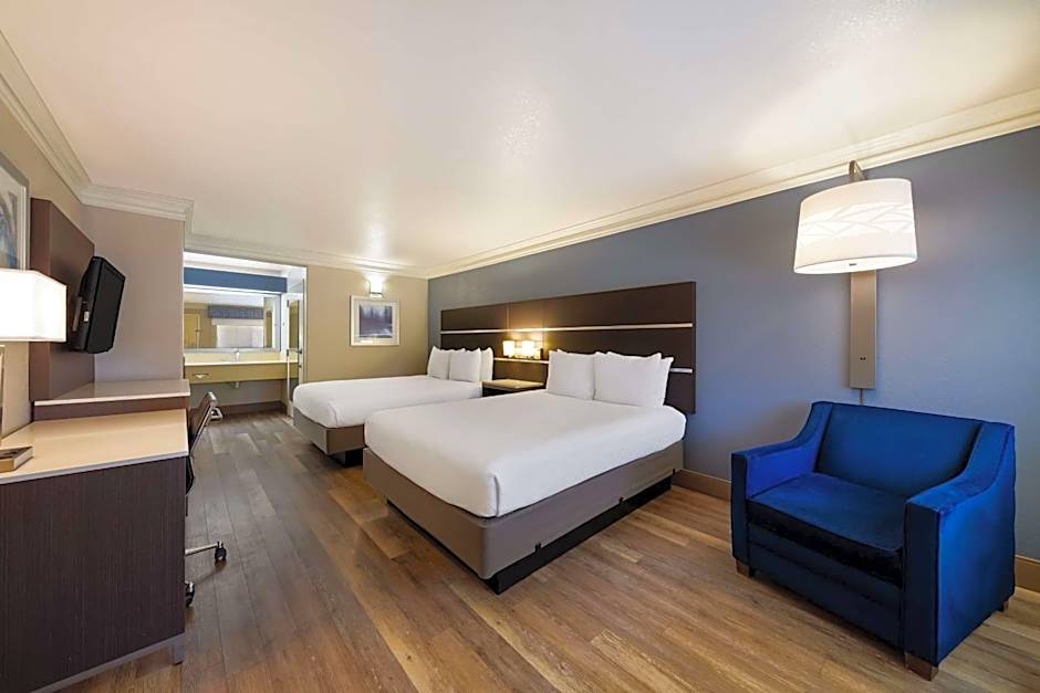 Best Western Inn & Suites Lemoore