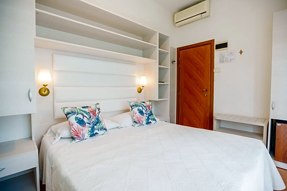 NOIDUE Hotel