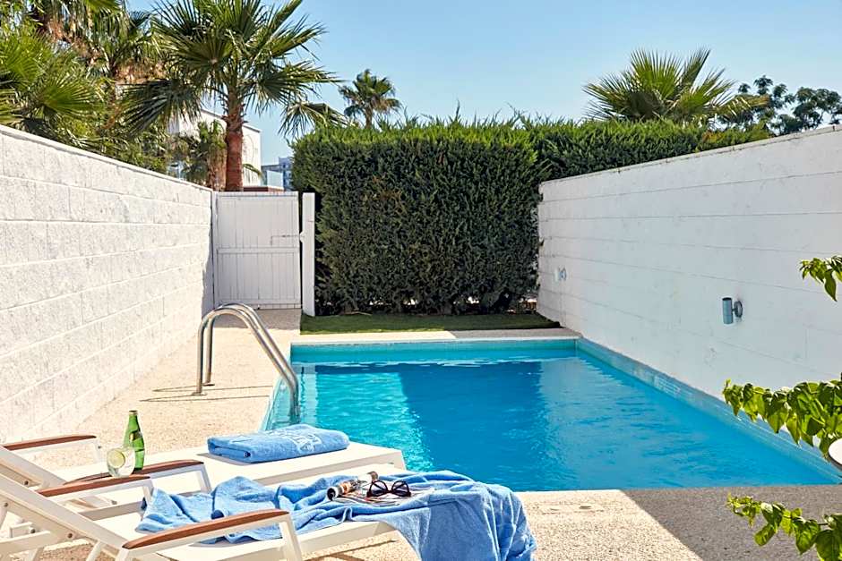 So Nice Beach Resort