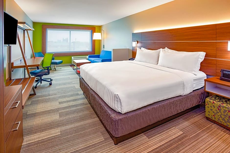 Holiday Inn Express-Des Moines Downtown