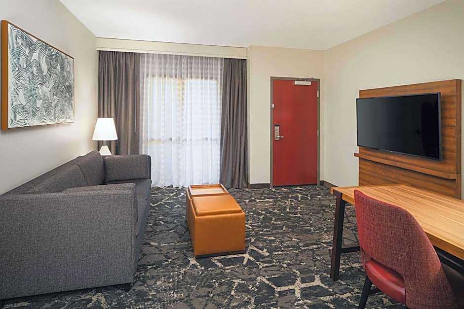 Embassy Suites By Hilton Hotel At Hampton Roads Convention Center, Va