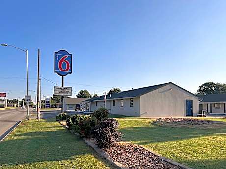 Regal Inn