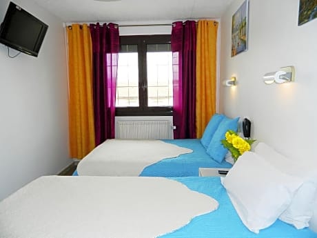 Classic Twin Room