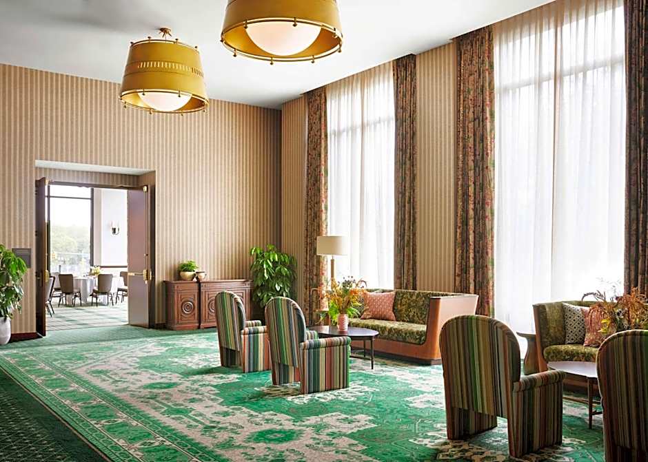 Graduate by Hilton East Lansing