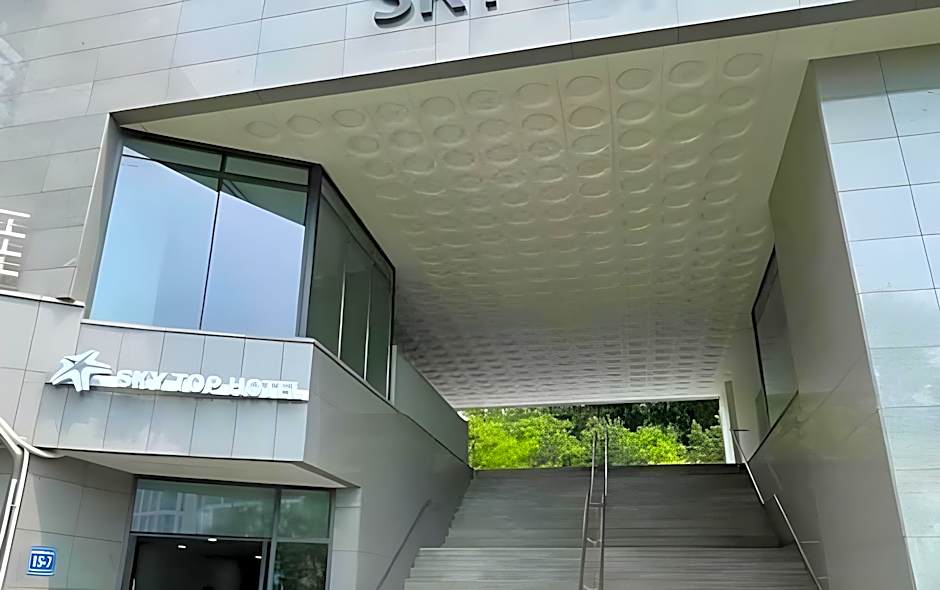 Skytop Hotel Incheon Airport