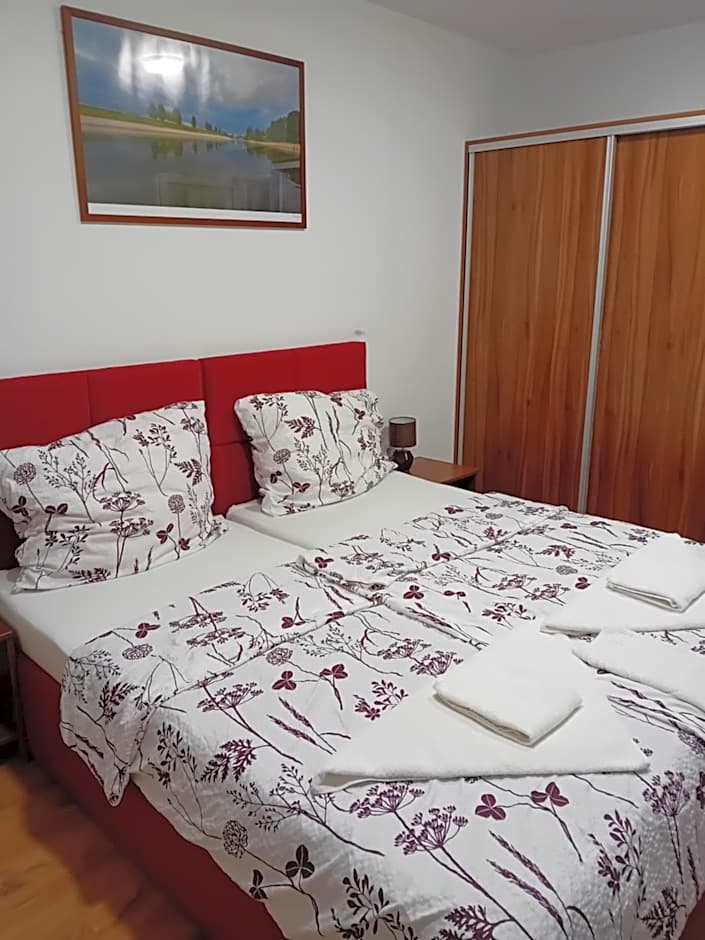 Tenisz Panzió - Baja