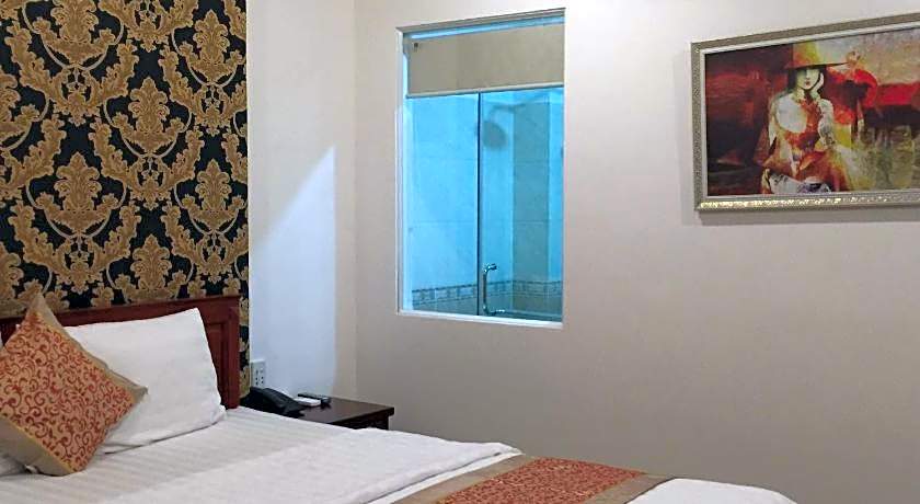 Huy Hoang Hotel - Tan Binh