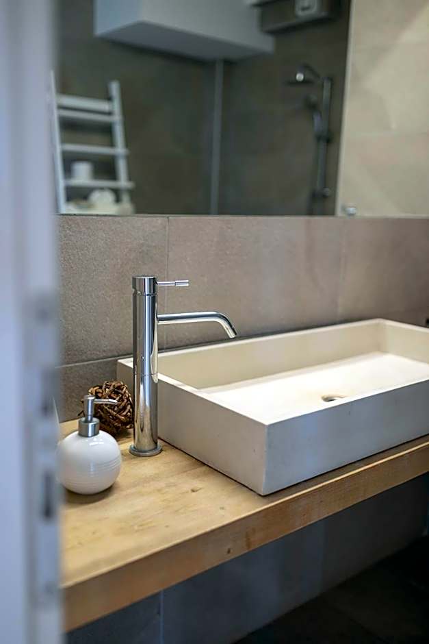 Foresta in Medias Mores