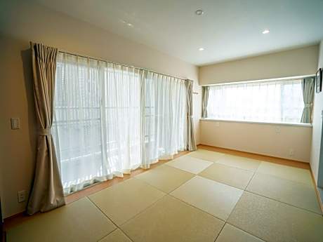 Japanese-Style Room