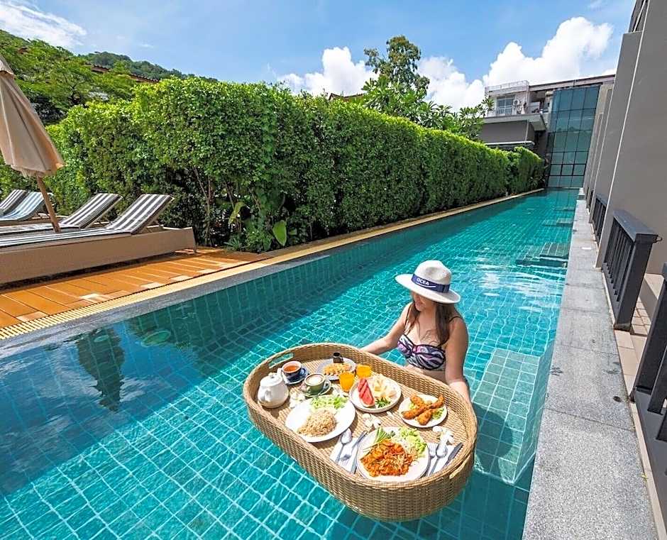 The Melody Phuket Hotel (SHA Plus)