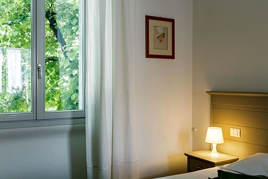 The Leoncino Hotel