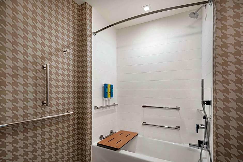 Home2 Suites by Hilton Denver Downtown Convention Center