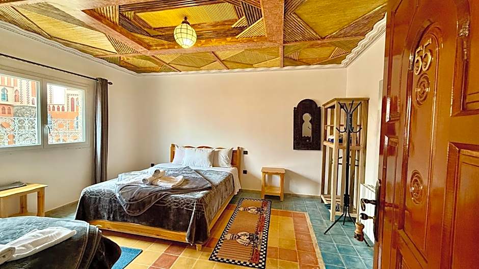 Hotel New Mars Dades