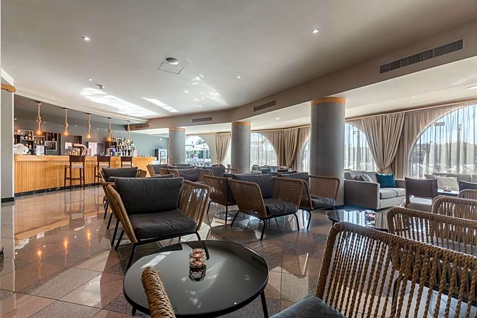 The Navigator - Solaqua