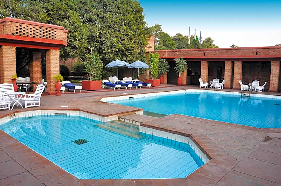 Faisalabad Serena Hotel