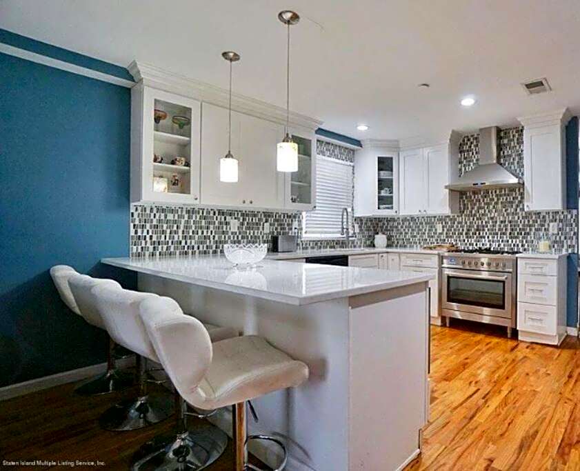 Casa Rosado @ NYC Home Pool Firepit Parking Ferry