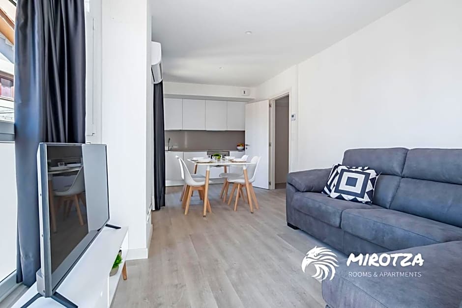 MIROTZA ROOMS AND APARTMENTS