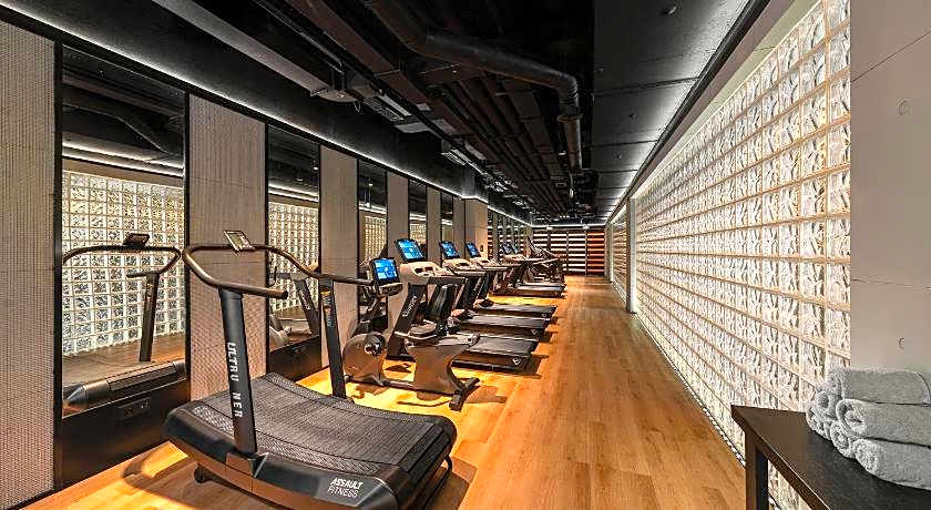 Flow and Co. Qingdao, Autograph Collection