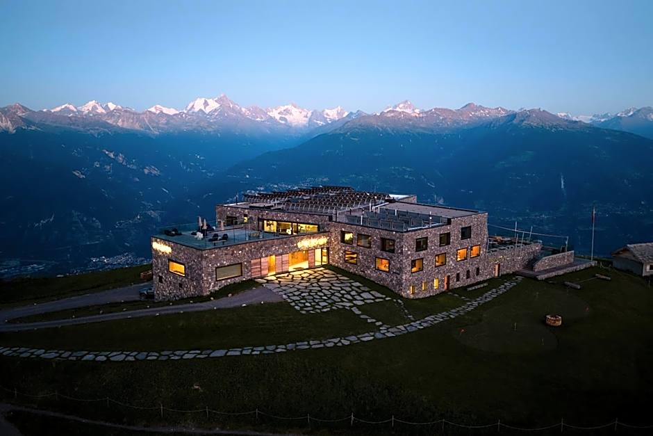 Chetzeron Mountain Boutique Hotel
