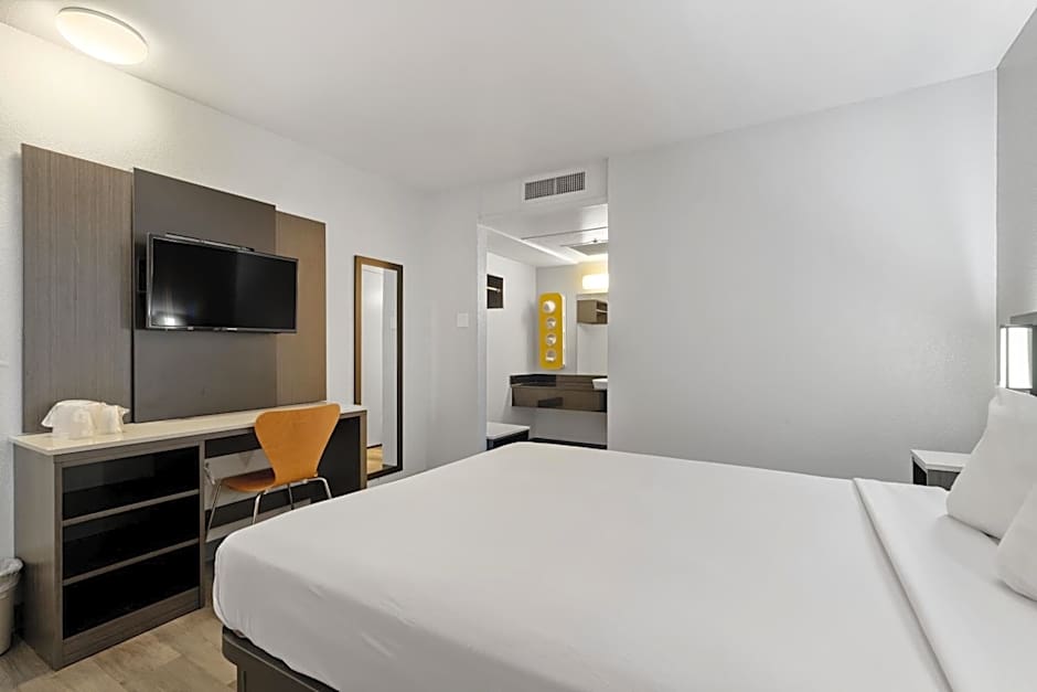 Motel 6-Oceanside, CA