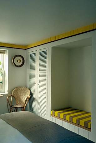 Suite with Garden View