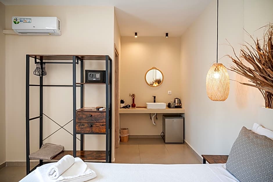 Atma Beach Rooms & Suites