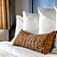 Best Western Plus Dragon Gate Inn