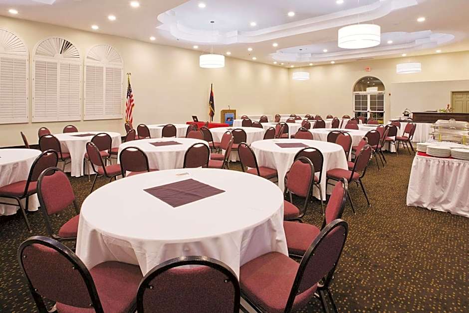 La Quinta Inn & Suites by Wyndham Conference Center Prescott
