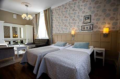 Suite with Spa Access