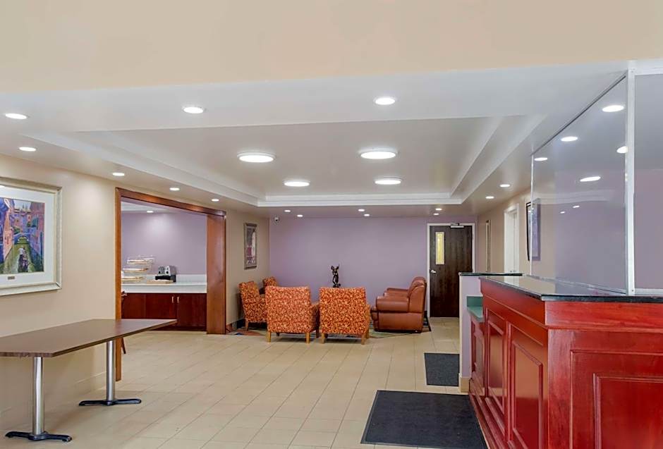 All Seasons Inn & Suites