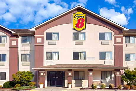Super 8 by Wyndham Lynchburg VA