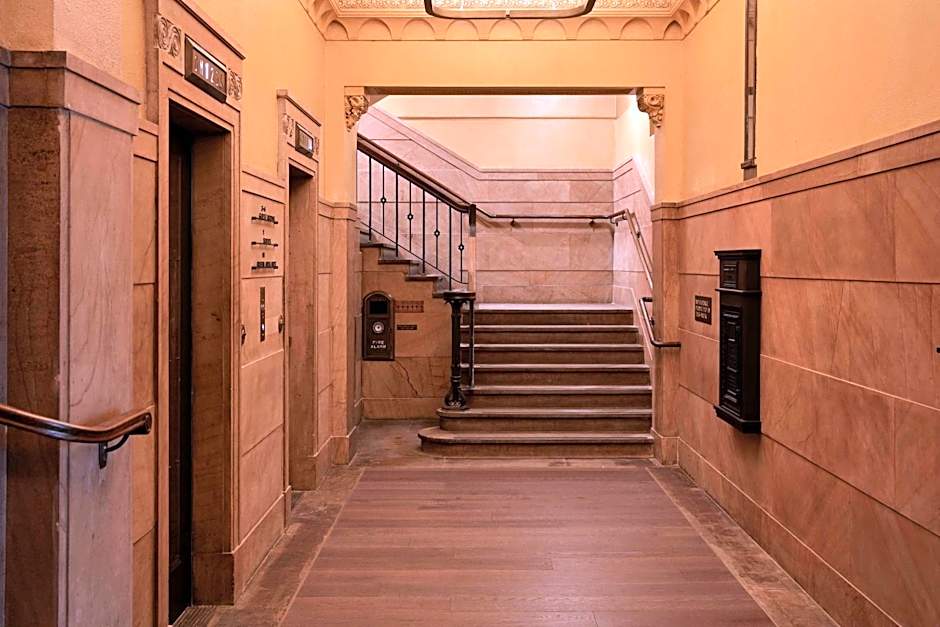 Hilton Melbourne Little Queen Street