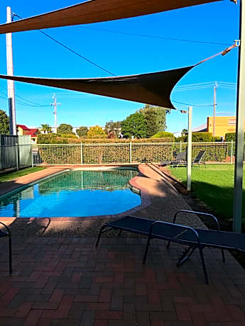 The Kidman Wayside Inn